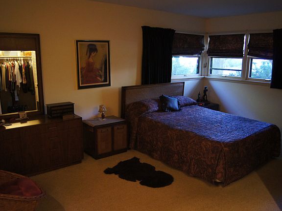 3rd image of 2502 Law Ave