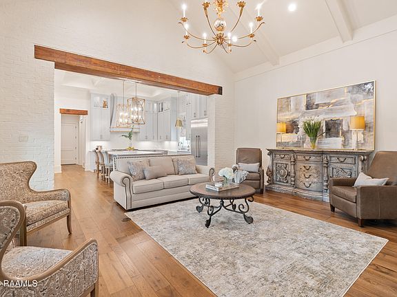 4th image of 104 Moondance Ln