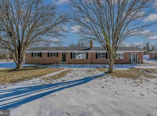 122 General Lee Ave, Inwood, WV 25428