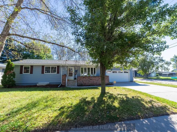 1021 S Eugene St, Grand Island, NE 68801