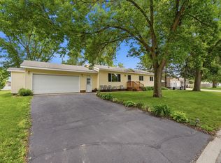 516 Nelson Ave, Belgrade, MN 56312