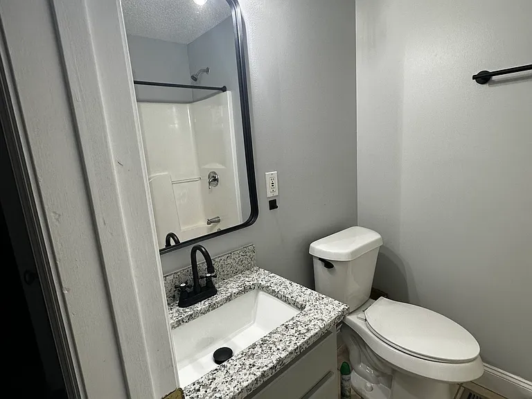 124 Levi Dr — Photo 15