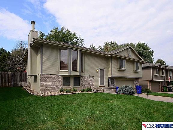 2nd image of 1622 N 146th St