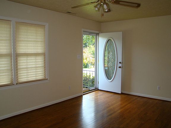 5th image of 147 Beechwood Dr