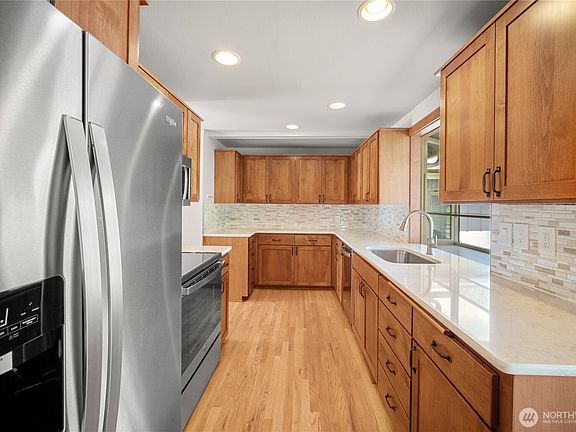5th image of 11652 SE 323rd Place