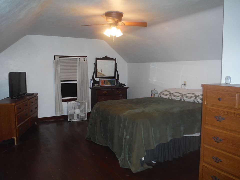 2nd image of 504 Courtland St