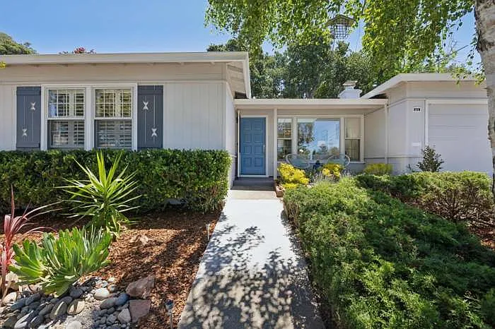 321 La Casa Ave — Photo 5