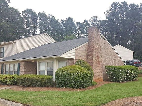 2nd image of 742 Longleaf Dr