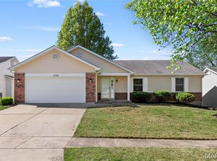 11758 Clarksdale Dr, Maryland Heights, MO 63043