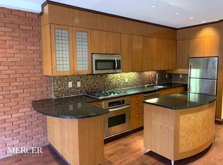 1400 York Ave APT 3A, New York, NY 10021