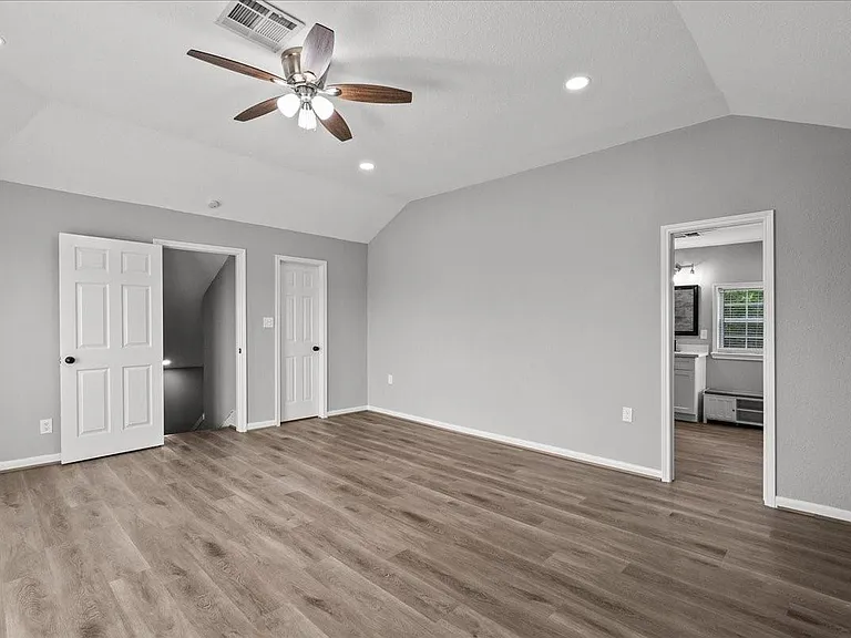 401 Paradise Dr — Photo 25