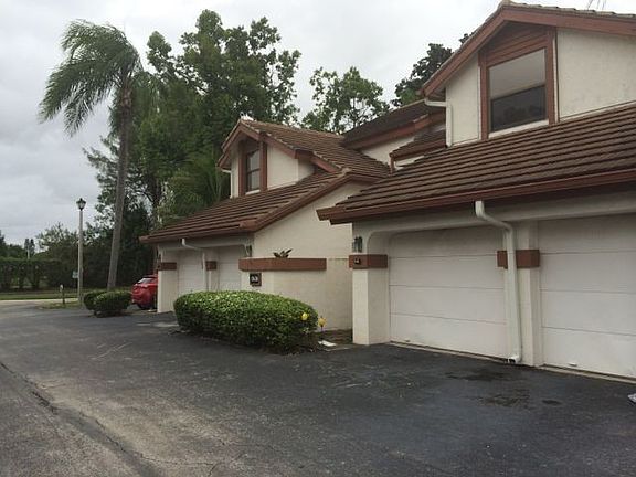 4th image of 12628 Shoreline Dr APT 9B