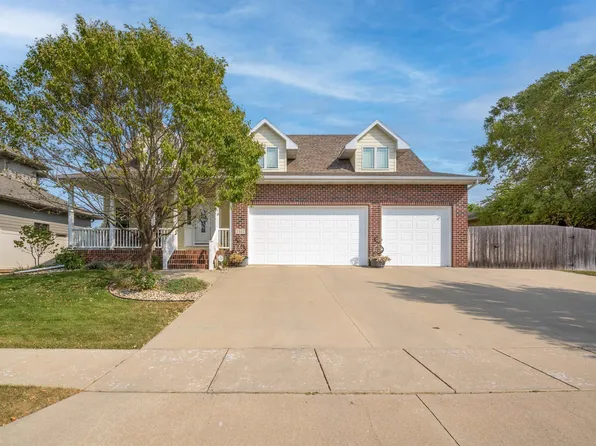 1412 W Waterstone Dr, Sioux Falls, SD 57108