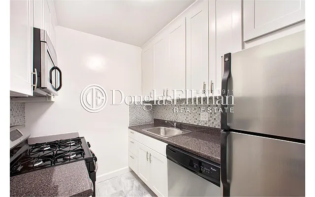 Rented by Douglas Elliman | media 49