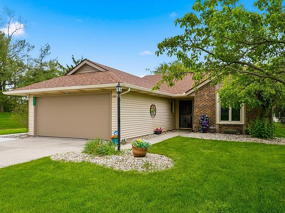 5th image of 2931 Wood Knoll Ln
