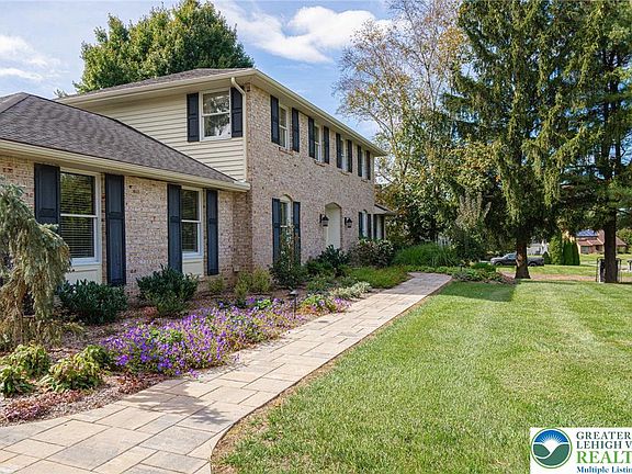 2nd image of 3176 Margate Rd