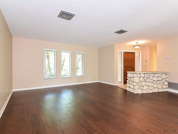 2nd image of 4138 Macaulay Ln