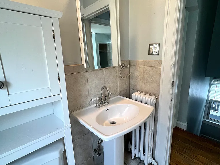 3711 22nd St NE — Photo 8