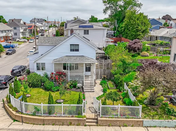 459 Malden St, Revere, MA 02151