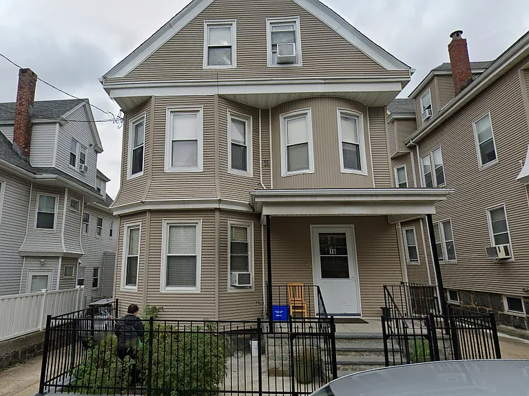 16 Weld Hill St #1 — Photo 1