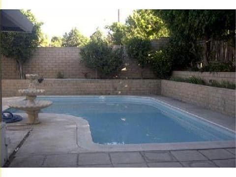 2nd image of 5537 Wentworth Dr