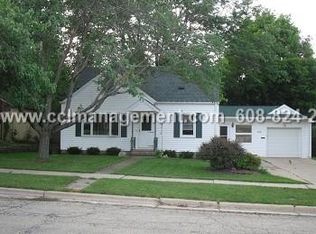 6918 Maywood Ave, Middleton, WI 53562