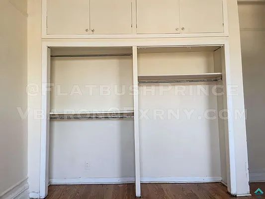 Rented by EXR | media 5