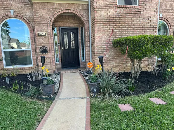 3311 Hillpark Ln, Carrollton, TX 75007