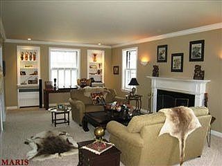 3rd image of 534 Sheffield Ave