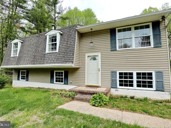 521 Carla Dr, Huntingtown, MD 20639