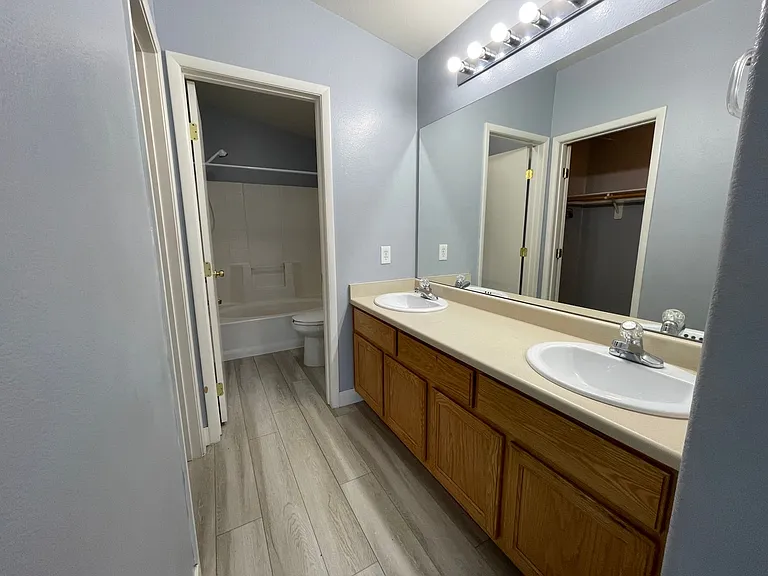 6532 Charlie Chaplin Ave #101 — Photo 20