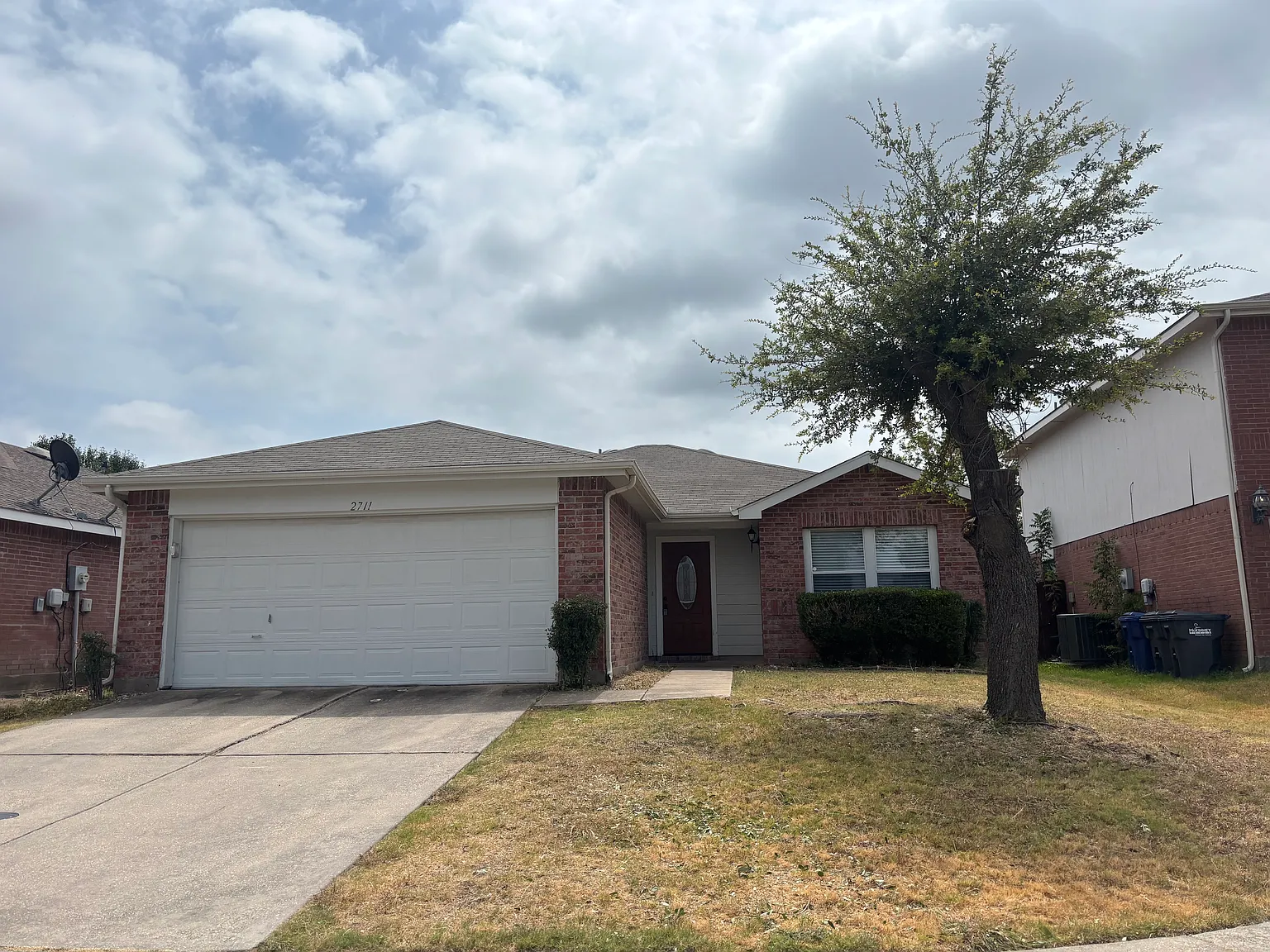 3 bed, 1249 sqft, $1,880 — Photo 1