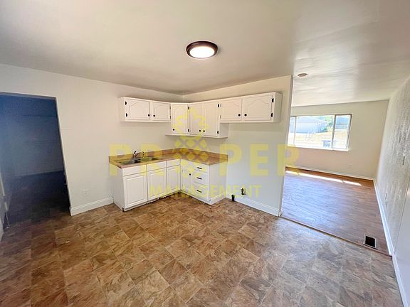 5th image of 3457 Haberer Ave