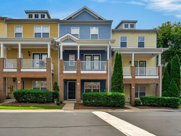315 Kinellan Ln, Cary, NC 27519