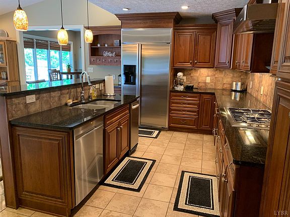 3rd image of 683 Acorn Dr Lot 15