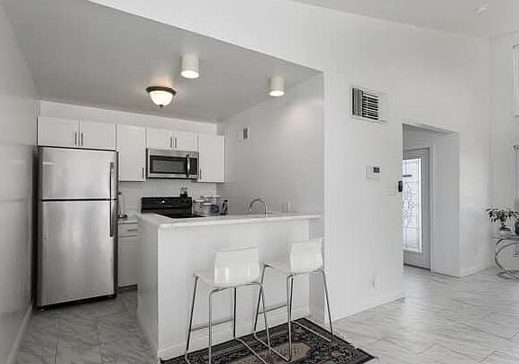 5th image of 129 Sandstone Ct