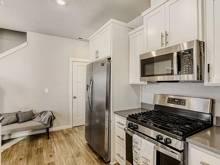 Range and Refrigerator