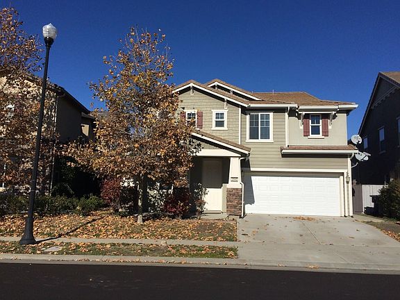 2nd image of 2540 Woodfield Way