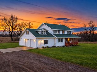 5400 158th St SE, Menoken, ND 58558