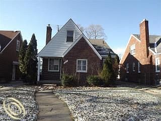 2nd image of 18461 Strathmoor St