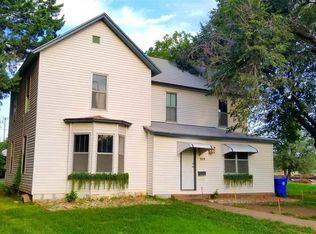 309 N Chestnut St, McPherson, KS 67460