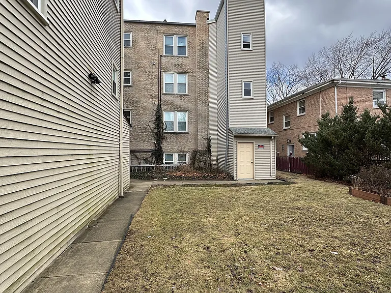 7901 Keeler Ave #G — Photo 5
