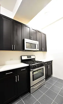 Rented by Bold New York | media 14
