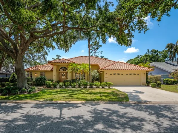 8202 Shadow Pine Way, Sarasota, FL 34238