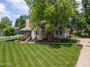 3713 W Locust Cir, Prospect, KY 40059