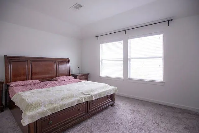 404 Barnstorm Dr — Photo 9