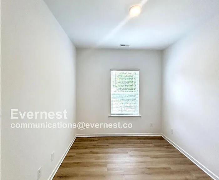 630 Austin Dr — Photo 7