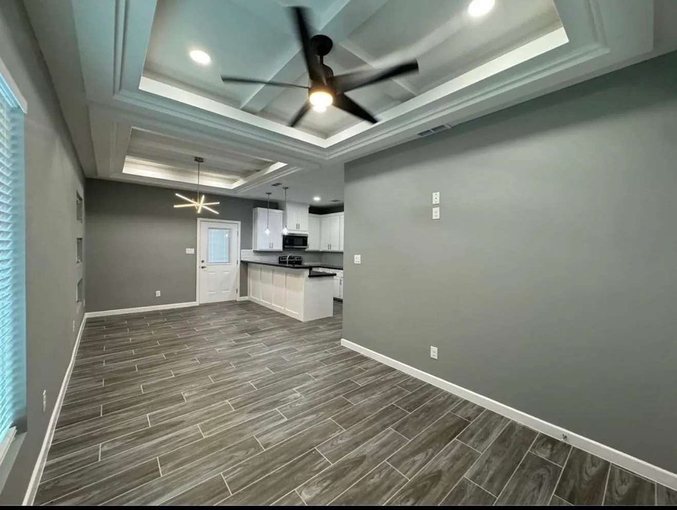 3 bed, 1100 sqft, $1,375 — Photo 4