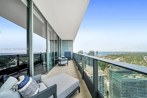 1000 Brickell Plz #Penthouse 5807 Photo 1