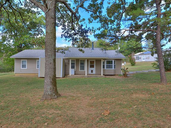 3rd image of 7085 N 427th